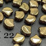 ماتابودو سوراخ ابعاد ۷/۵*۷/۵ طلایی متالیک مات کد: ۰M22