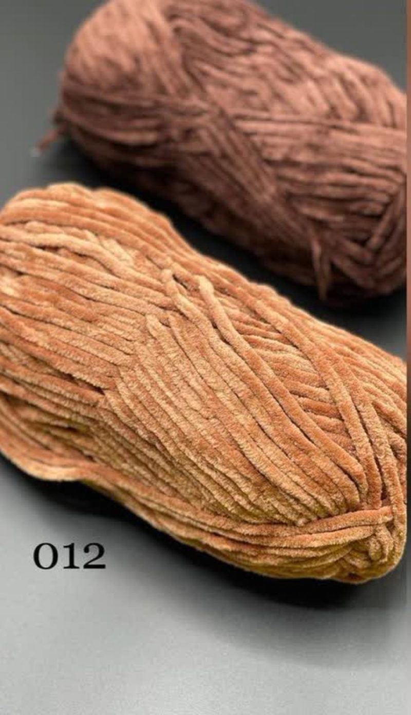 کاموا مخمل قهو ای روشن کد012       0012 - Image 1
