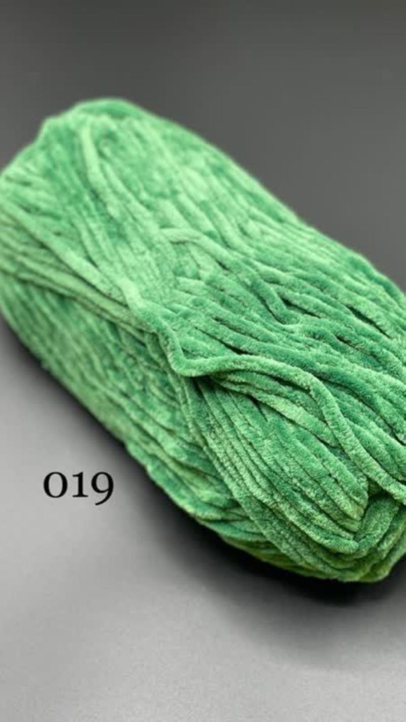 کاموا مخمل سبز کد 019       0019 - Image 1