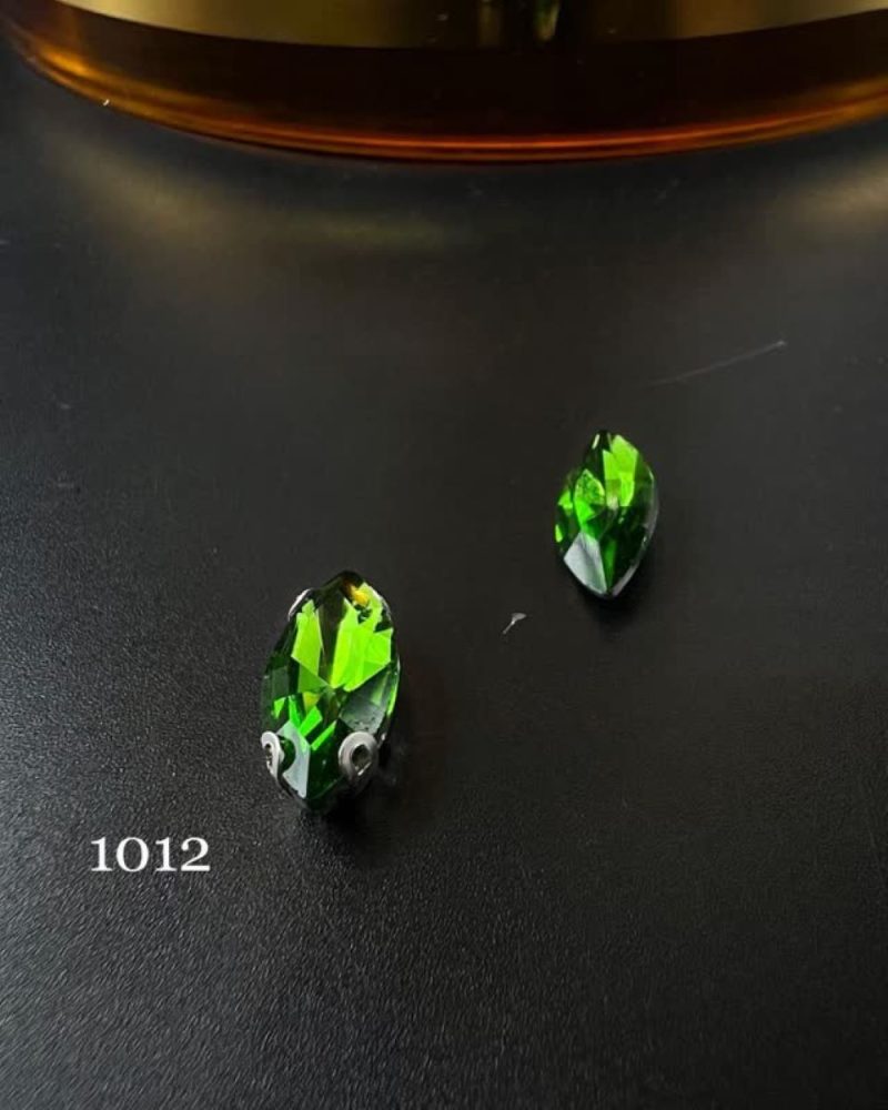 نگین مارکیز سبز کاهویی به ابعاد7*15 کد : 1012 - Image 1