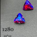 نگین مثلث به ابعاد 1*1 سرخ آبی 7 رنگ  کد: 1280