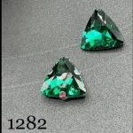 نگین مثلث به ابعاد 1*1 سبز زمردی  کد:  1282