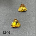 نگین مثلث به ابعاد 1*1 زرد کد: 1291