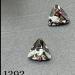 نگین مثلث به ابعاد 1*1 دودی کد:  1292