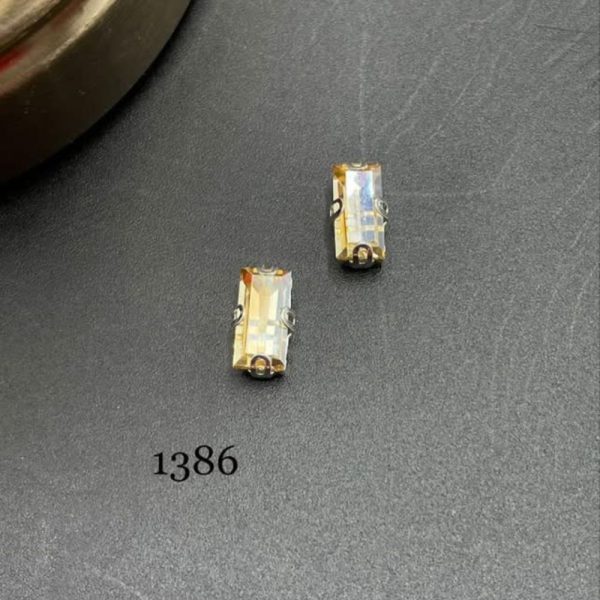 نگین باگت به ابعاد 10*5 طلایی کد: 1386