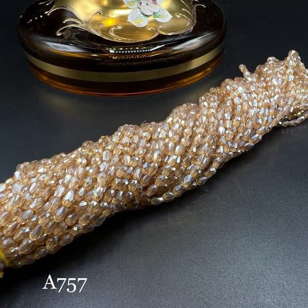 کریستال اشک سایز 3*5 شامپاینی شیشه ای A757