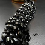 کریستال دو طرف سوراخ سایز ۵*۷ مشکی کد: A670