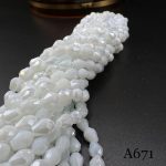 کریستال دو طرف سوراخ سایز ۵*۷ سفید صدفی کد: A671