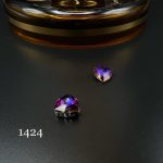 نگین مثلث برمودا ۱۲*۱۲ سرخابی هفت رنگ تیره ۱۴۲۴